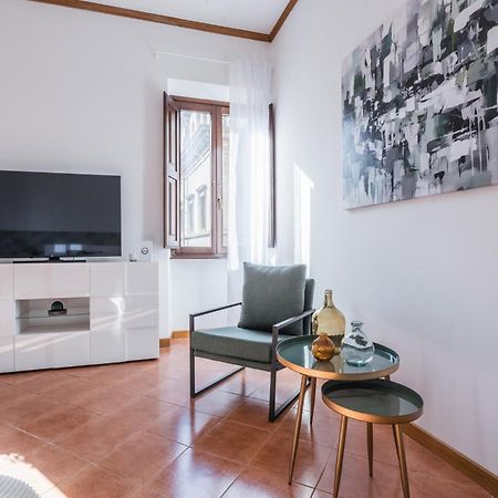 The Best Rent - Four-Room Apartment A Few Steps From The Trevi Fountain Roma Exterior foto